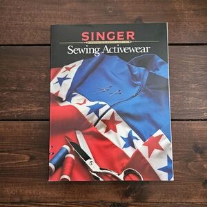 Sewing Activewear (Singer Sewing Reference Library) by Singer Sewing, Paperback